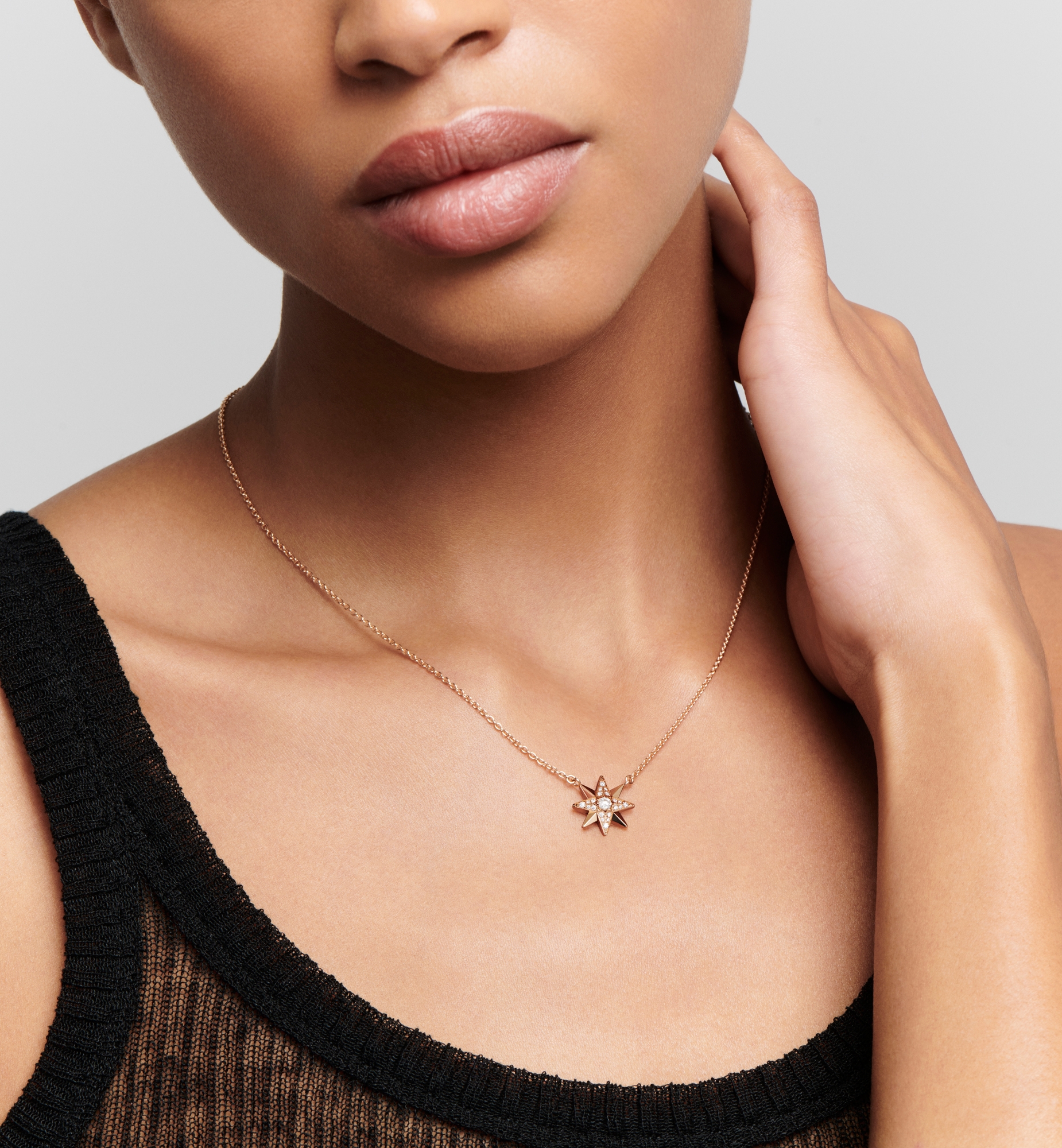 Étoile des Vents Necklace Pink