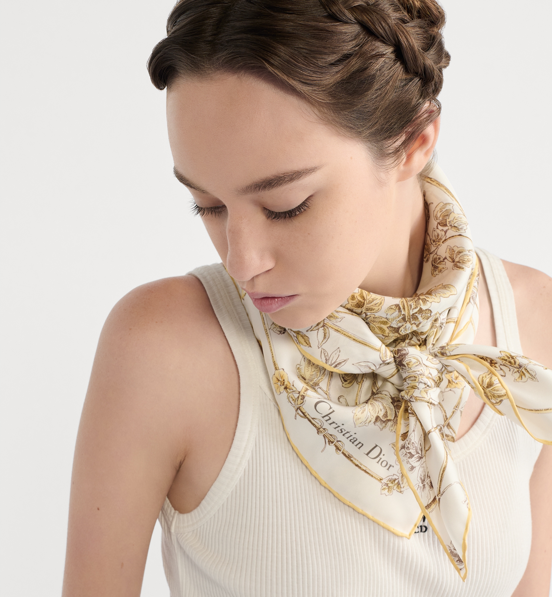 Jardin D-Étoile 90 Square Scarf Gold