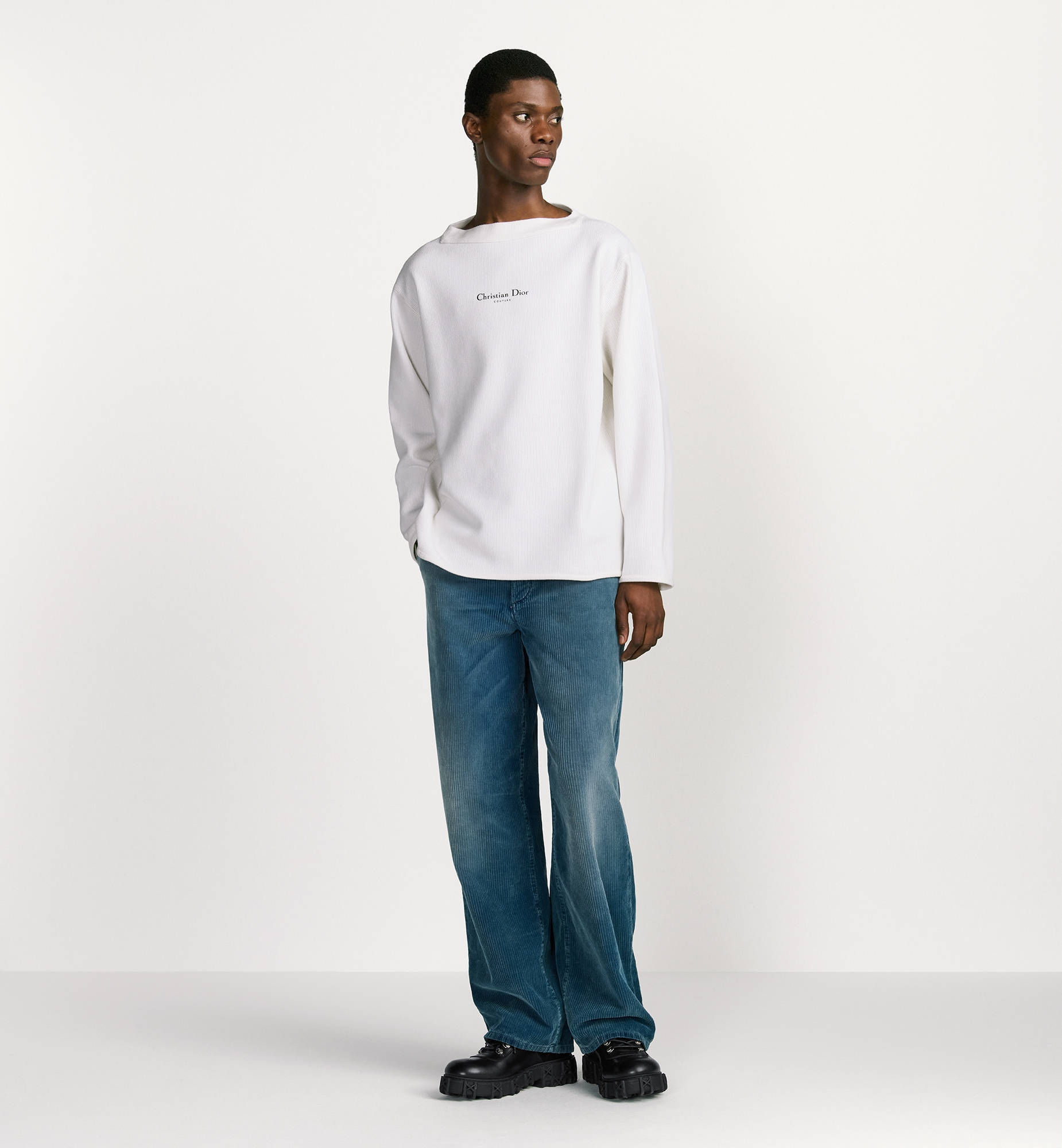 696-christian-dior-couture-long-sleeved-t-shirt-relaxed-fit-white-3.jpg Christian Dior Couture Long-Sleeved T-Shirt, Relaxed Fit White