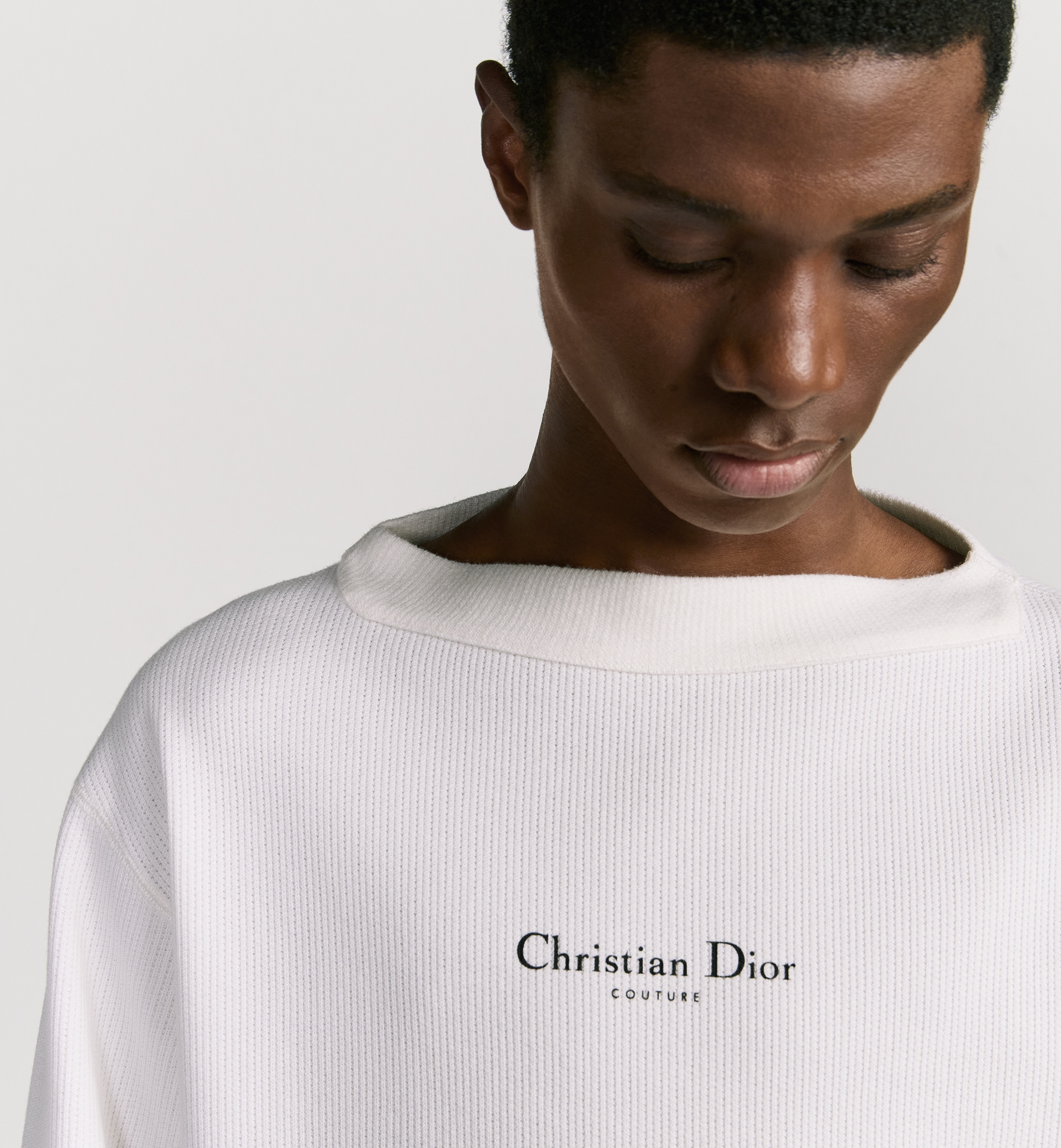 696-christian-dior-couture-long-sleeved-t-shirt-relaxed-fit-white-4.jpg Christian Dior Couture Long-Sleeved T-Shirt, Relaxed Fit White
